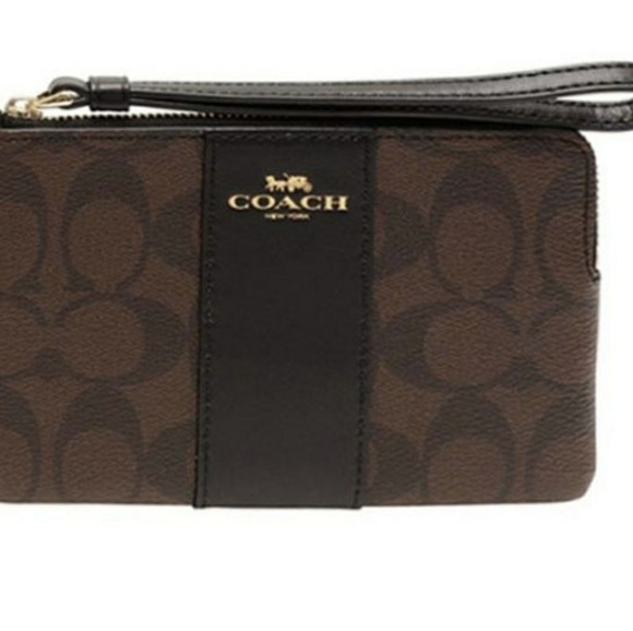 Coach Handbags - NWT Coach Signature Wristlet Wallet